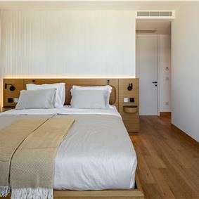 4-Bedroom Luxury Villa with Heated Pool, Ciovo near Trogir – Sleeps 8